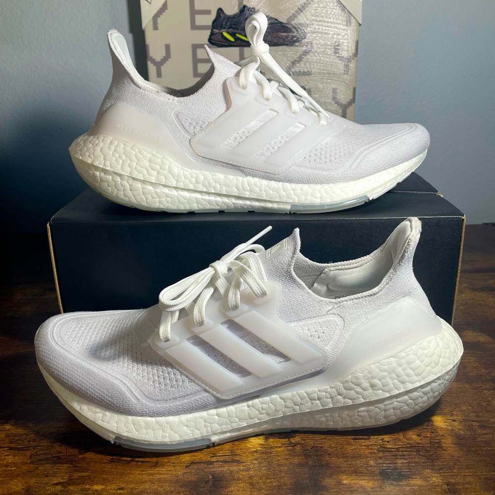 ADIDAS ULTRA BOOST 21